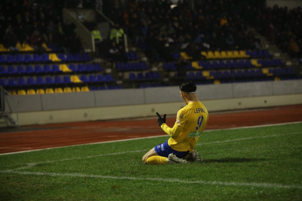 GASRzZrXcAAtubd | The Soccer Goal Lepaul goal